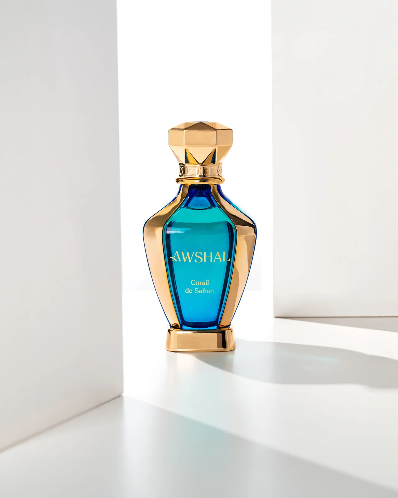 تصویر عطر نوئی دو کوبالت اوشال