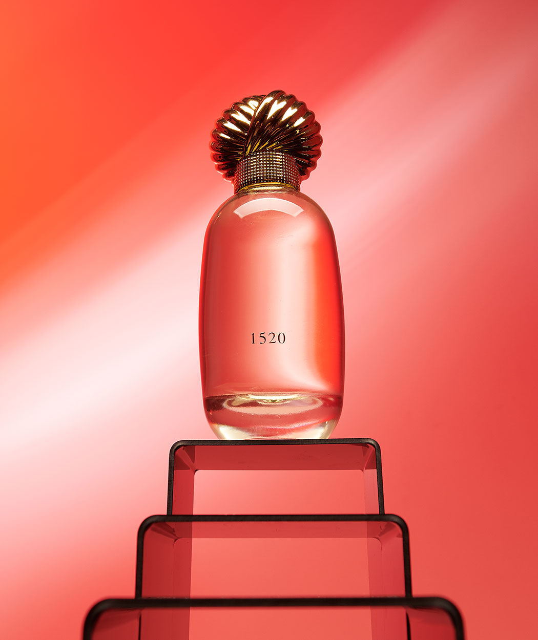 تصویر عطر هزار و پانصد و بیست امینه