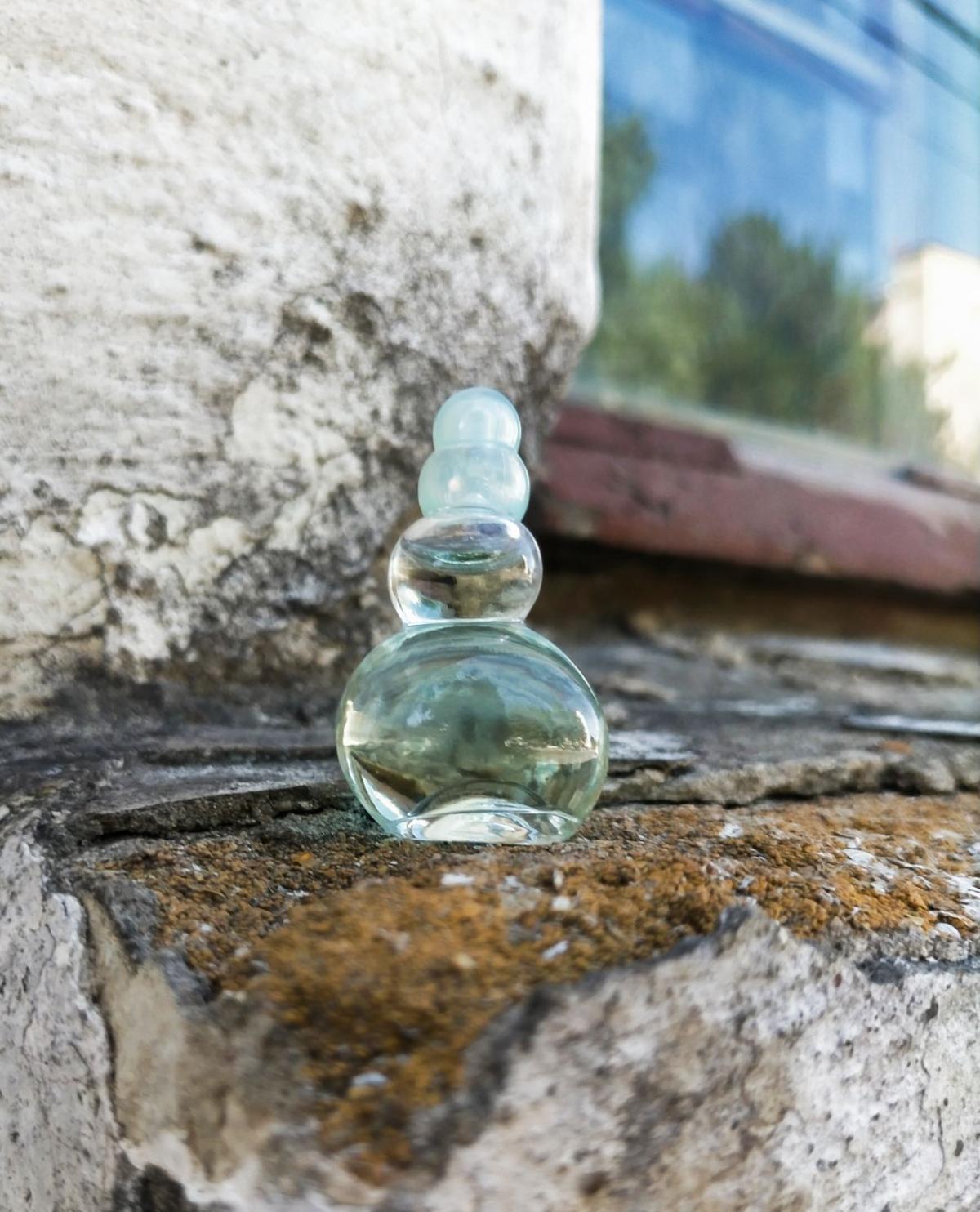 تصویر عطر اُ بل د آزارو