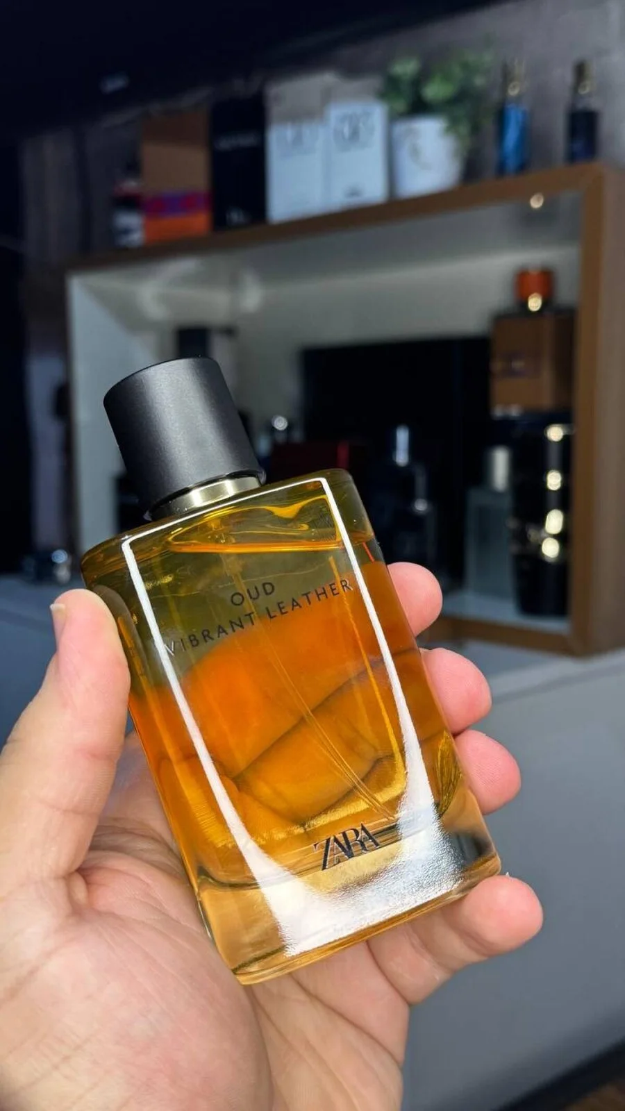 تصویر عطر وایبرانت لدر عود زارا