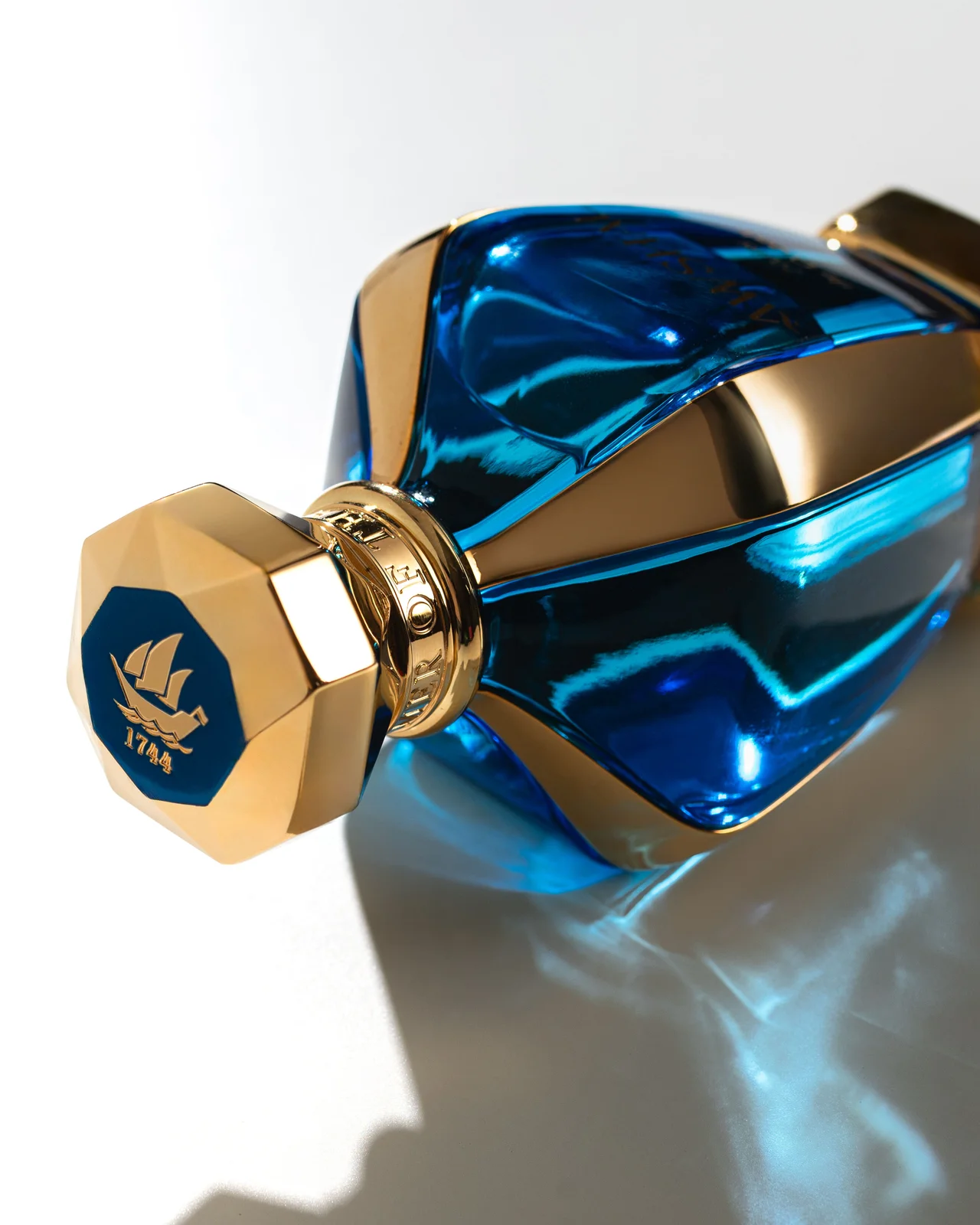 تصویر عطر کورال د سافران اوشال
