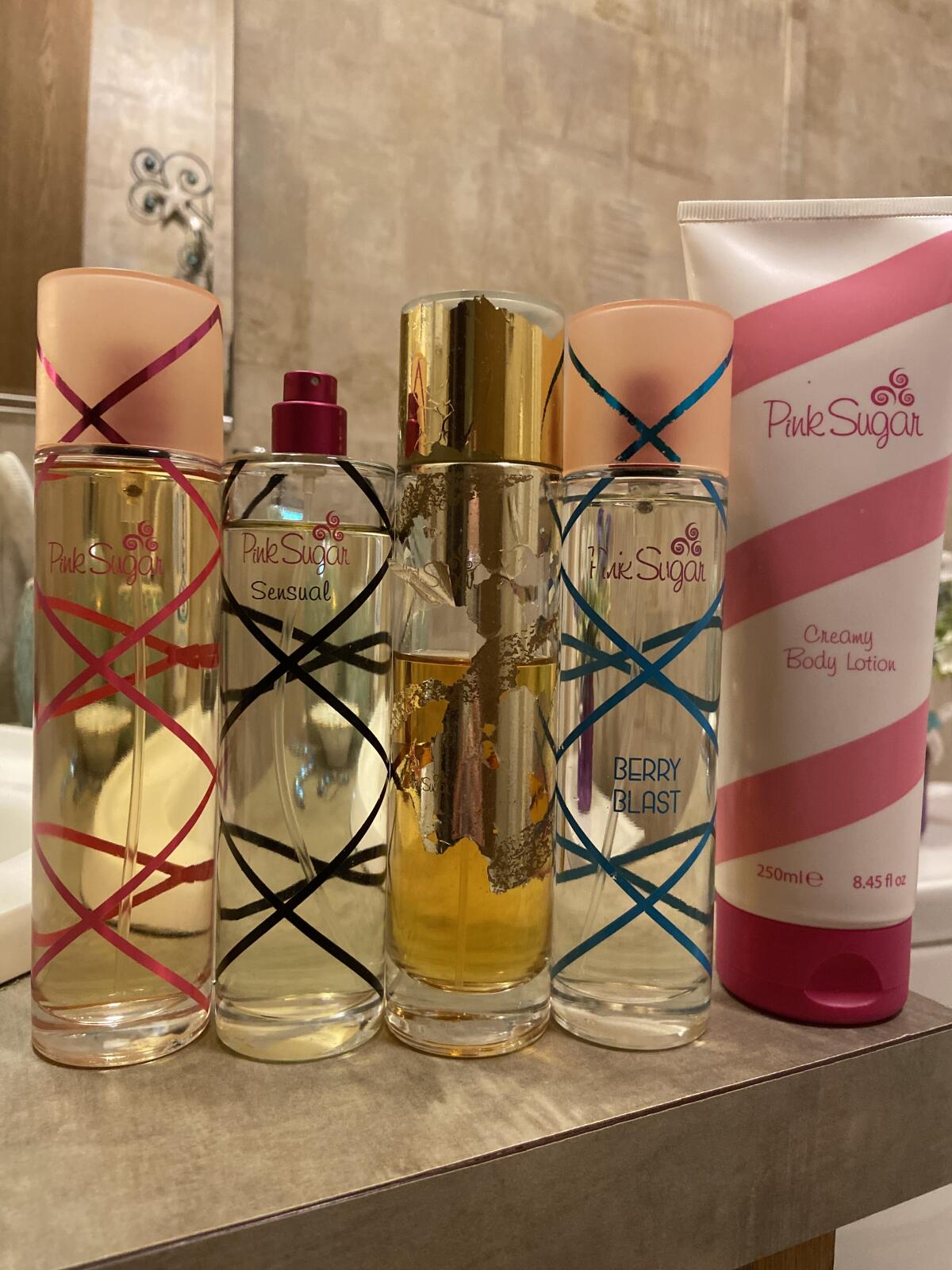 تصویر عطر گلد شوگر آکولینا