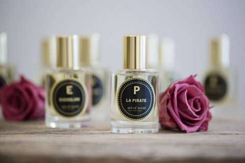 تصویر عطر لا پیرات آرت آو سنت سوئیس پرفیومز
