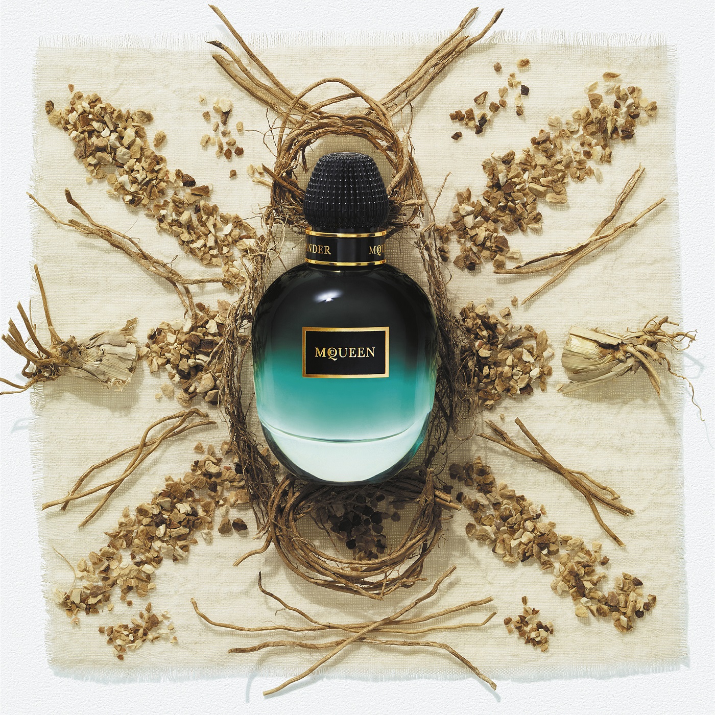 تصویر عطر وتیور ماس الکساندر مک‌کوئین