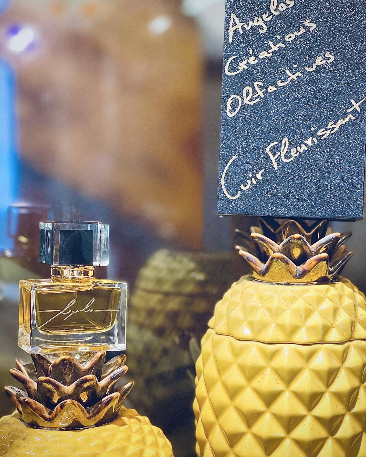 تصویر عطر کور فلوریسان آنگلوس کریاسیون اولفکتیو