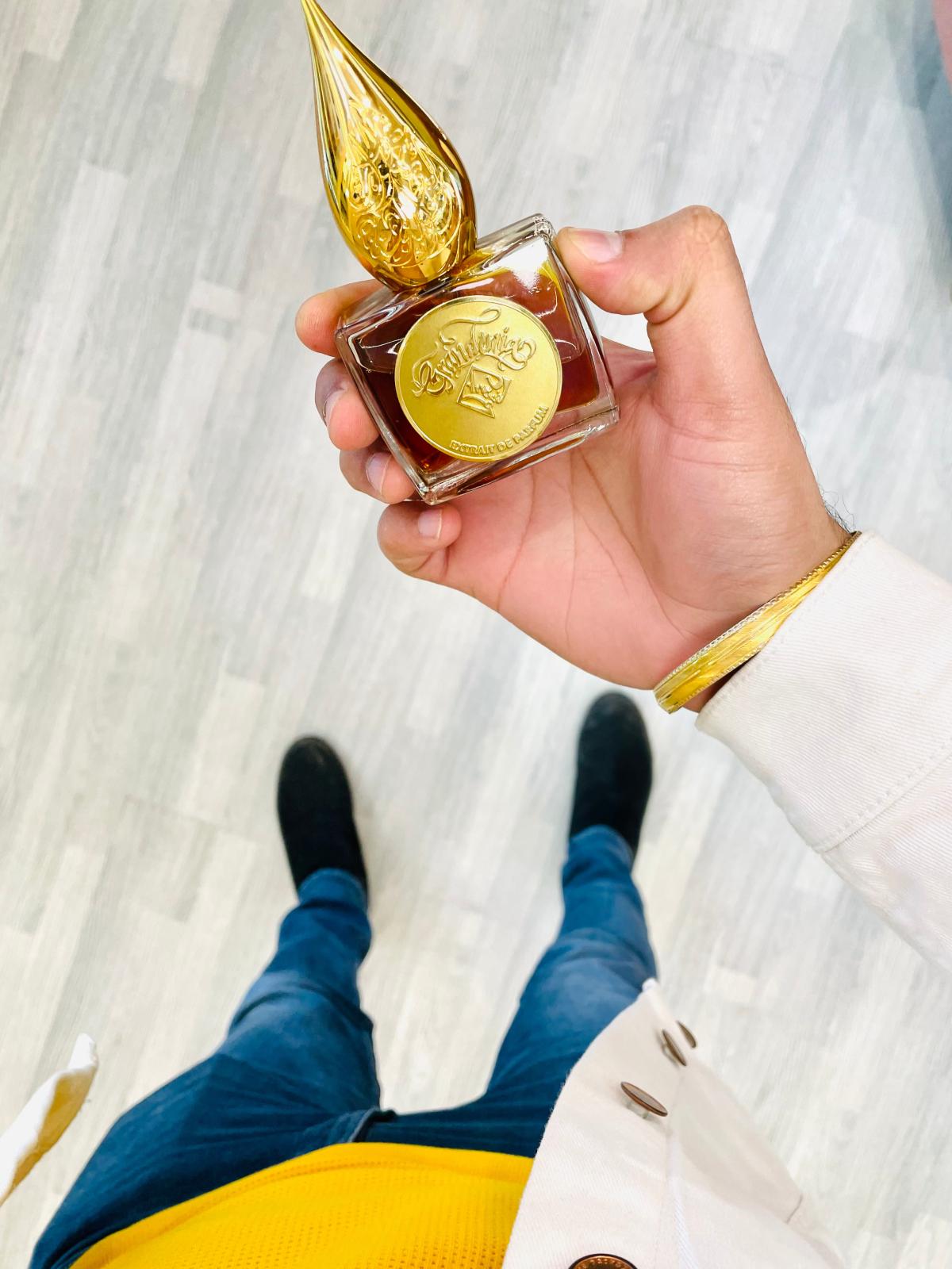 تصویر عطر گرانْدِنیا اریج لو دوره