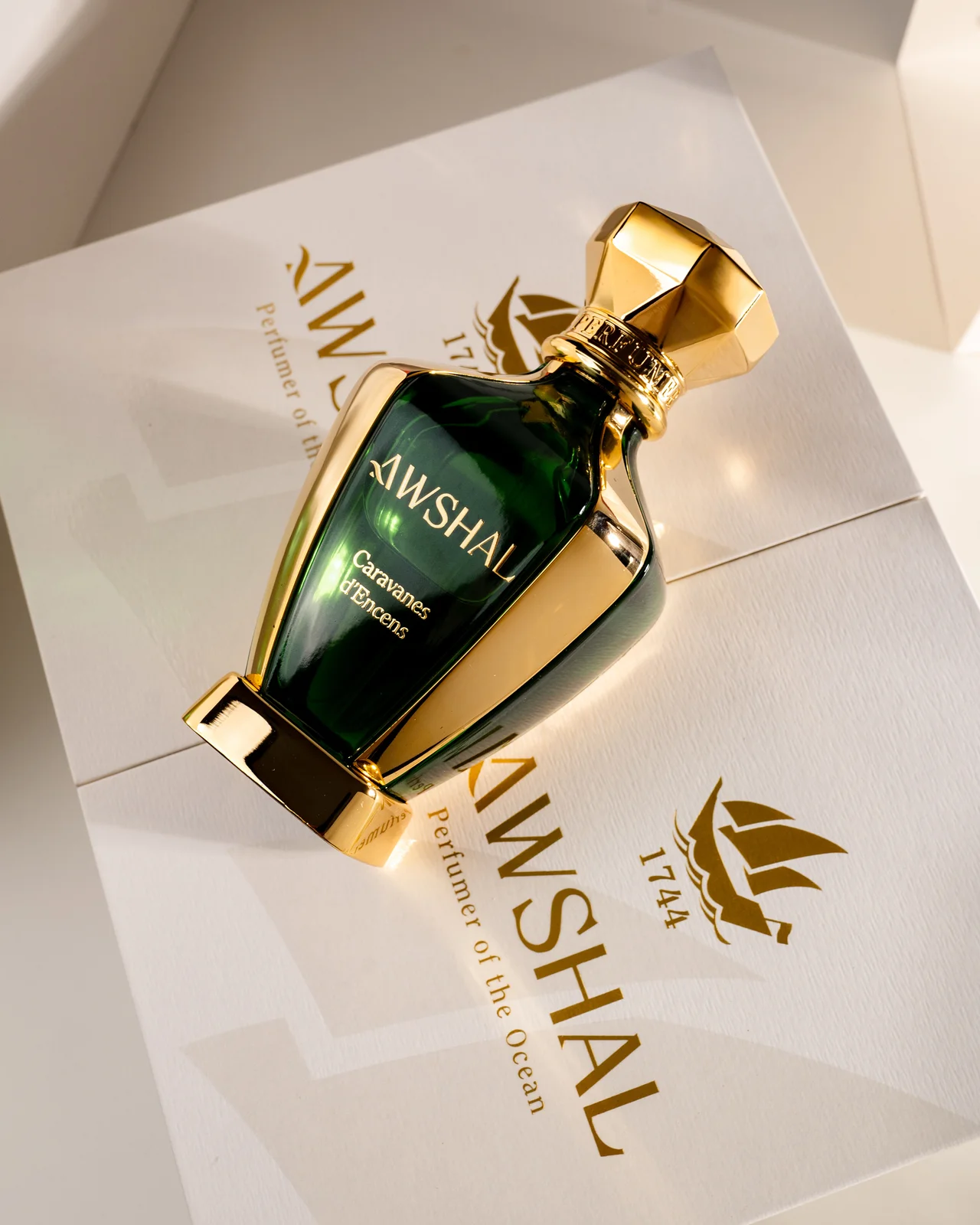 تصویر عطر میستر آگار اوشال
