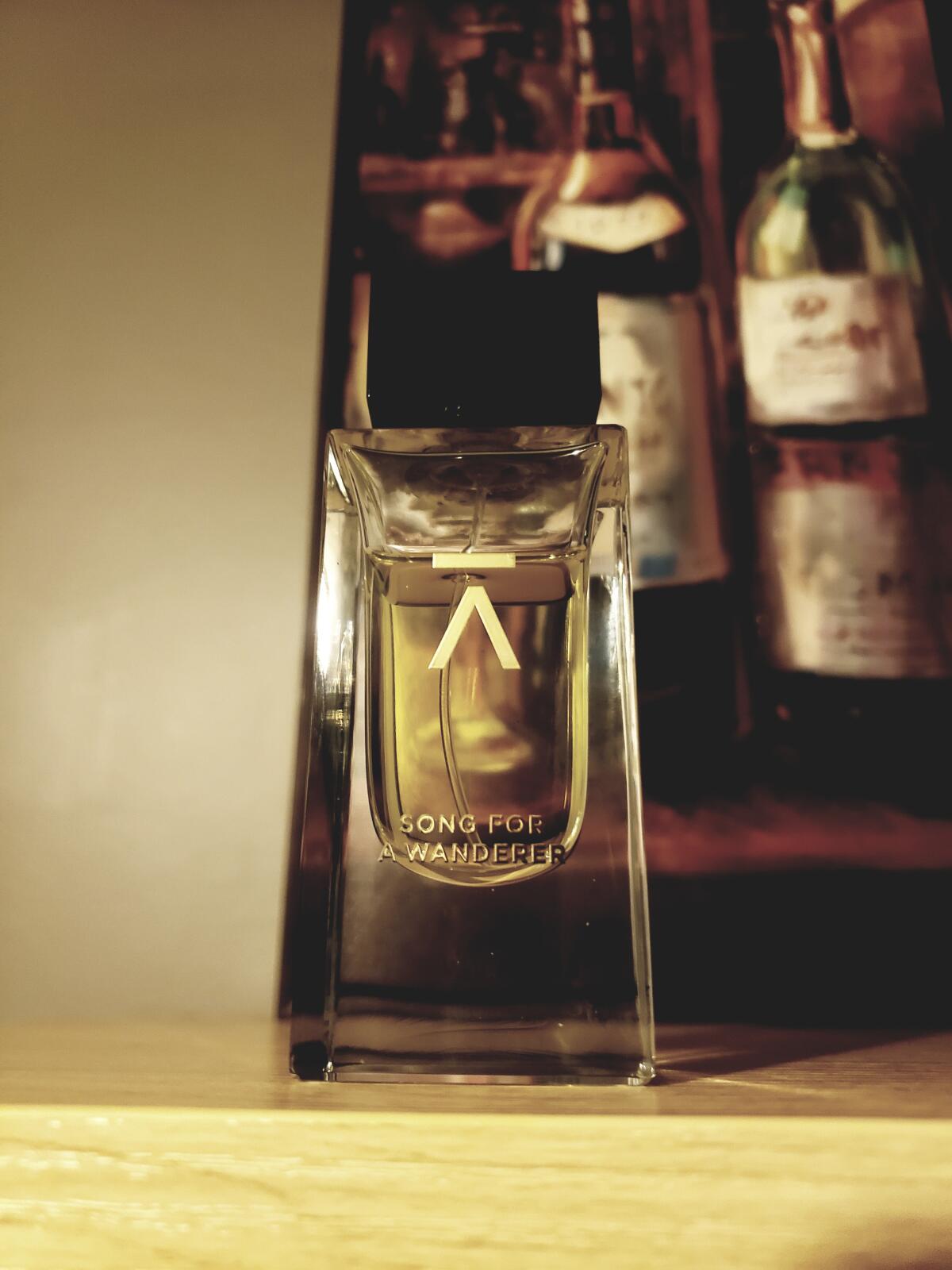 تصویر عطر سانگ فور اِ واندِرِر آزمان