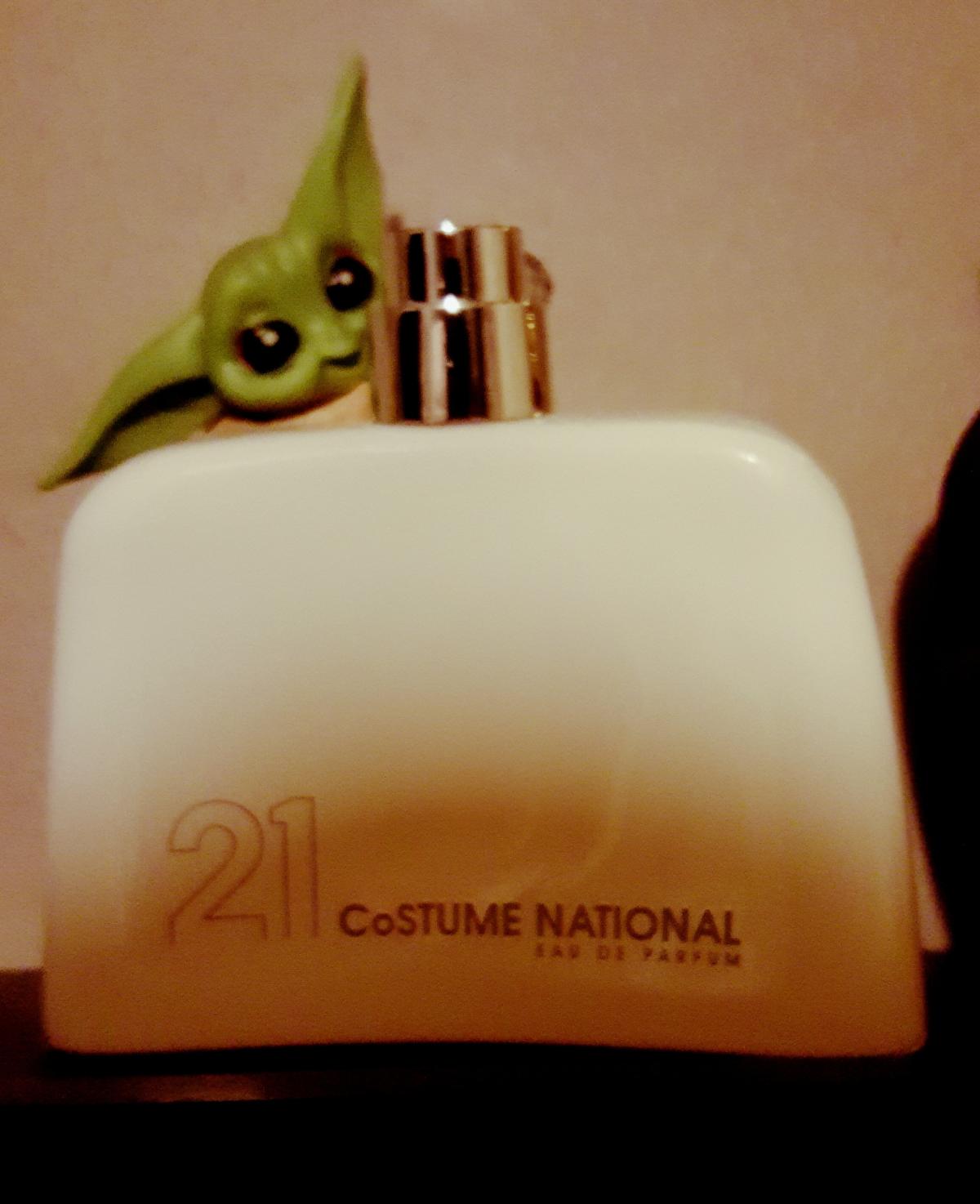 تصویر عطر بیست و یک کاستوم نَشِنِل