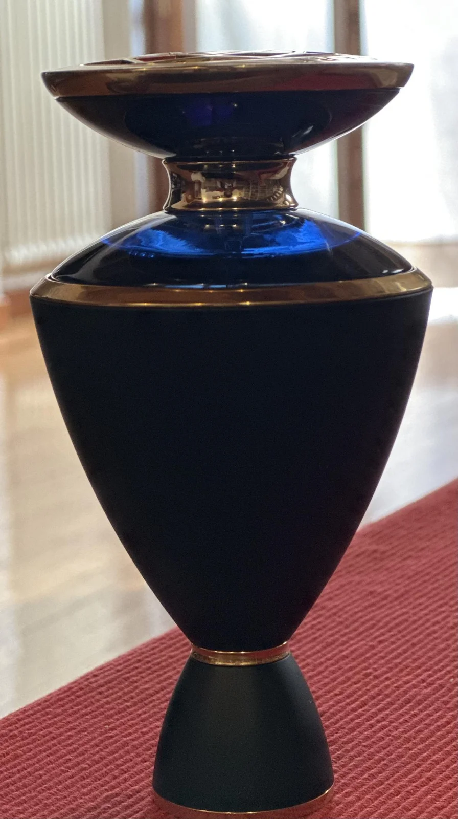 تصویر عطر نیلیا بولگاری