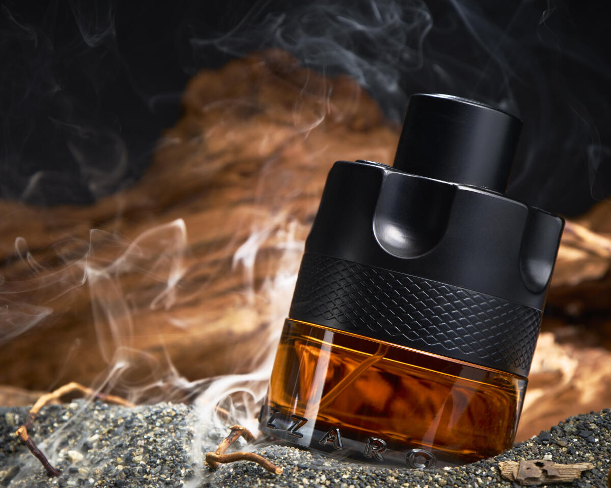 تصویر عطر د موست وانتد پارفوم آزارو