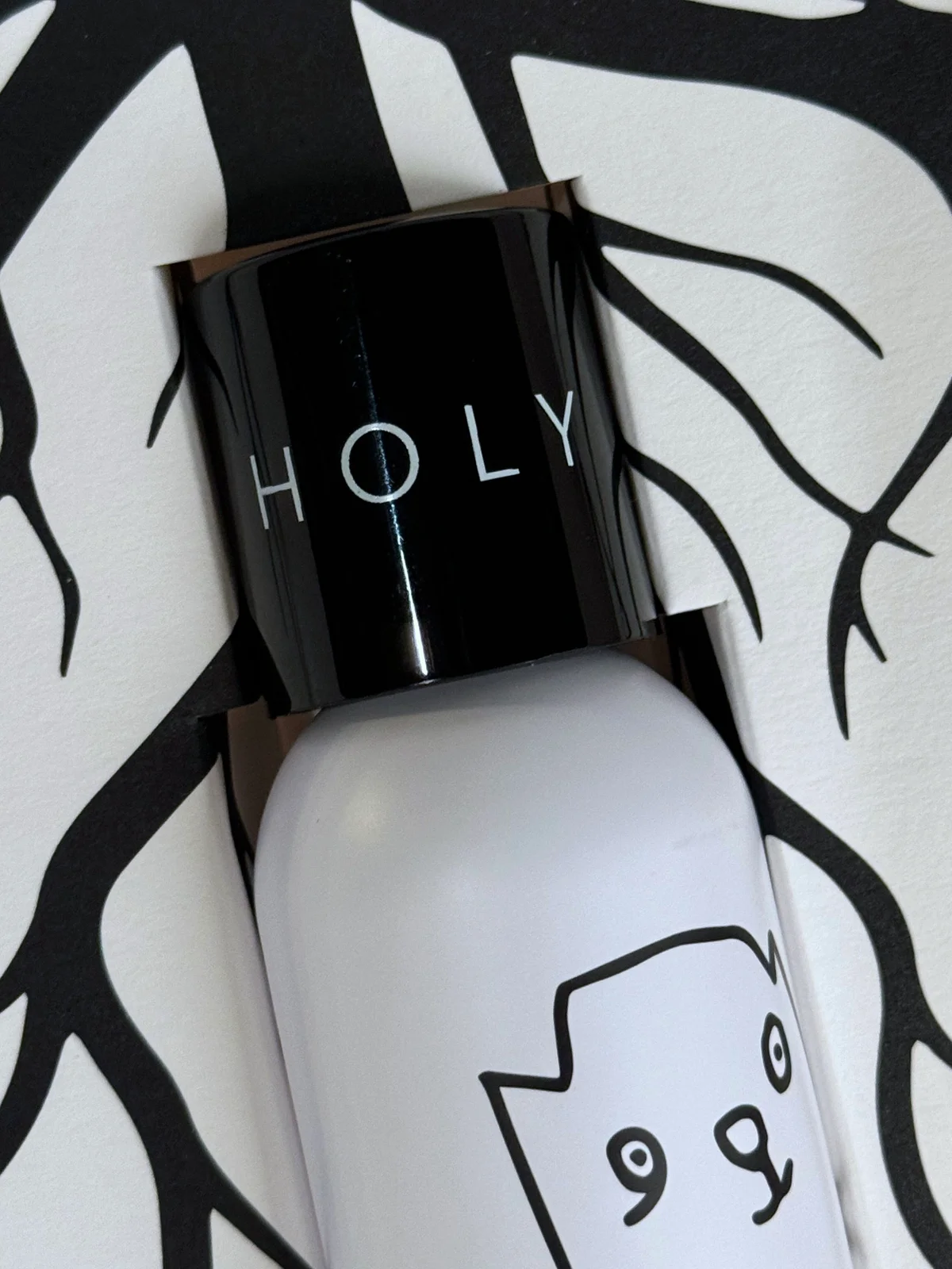 تصویر عطر هولی اسموک بیورن پرفیوم