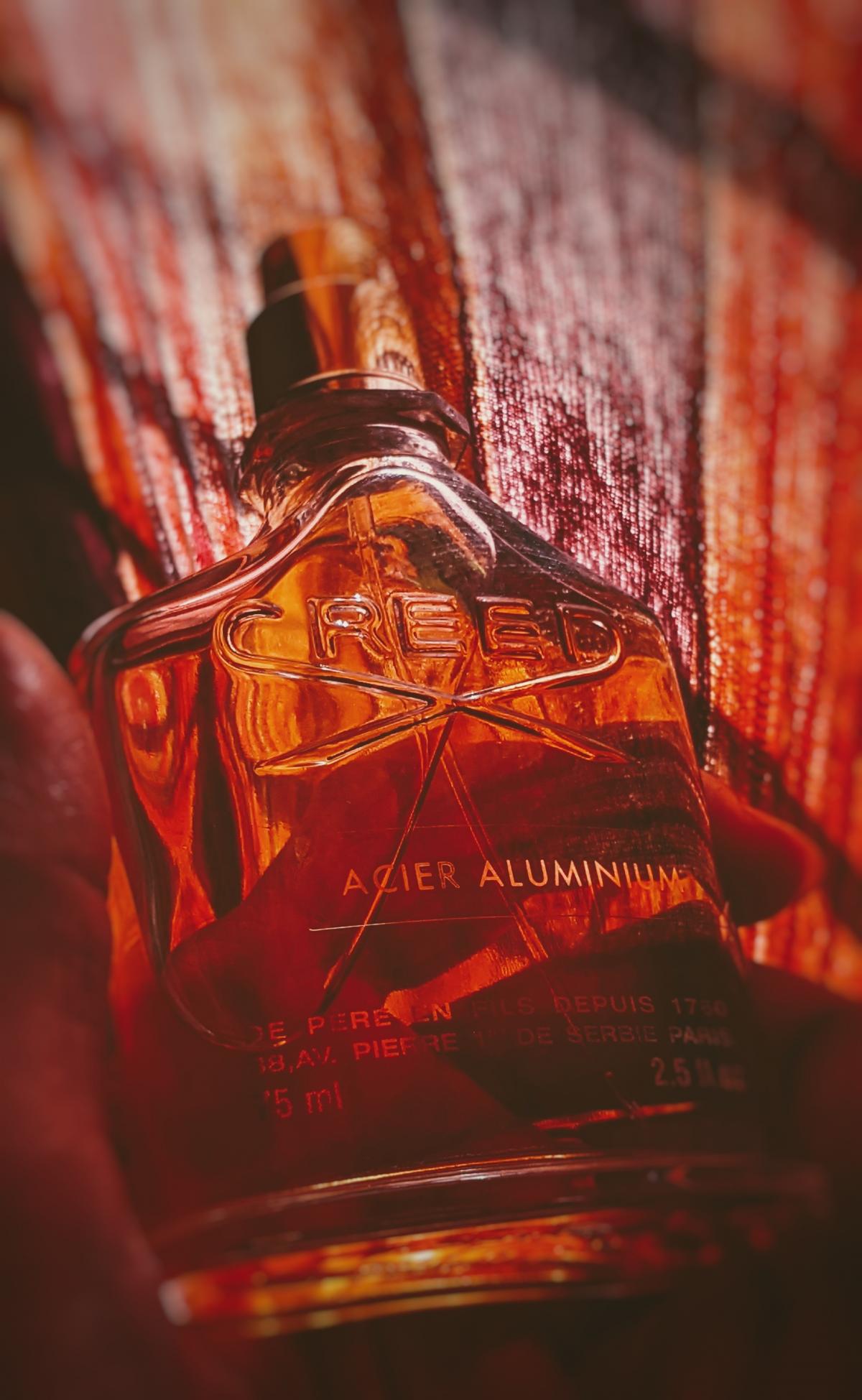 تصویر عطر اسیِر آلومینیوم کرید