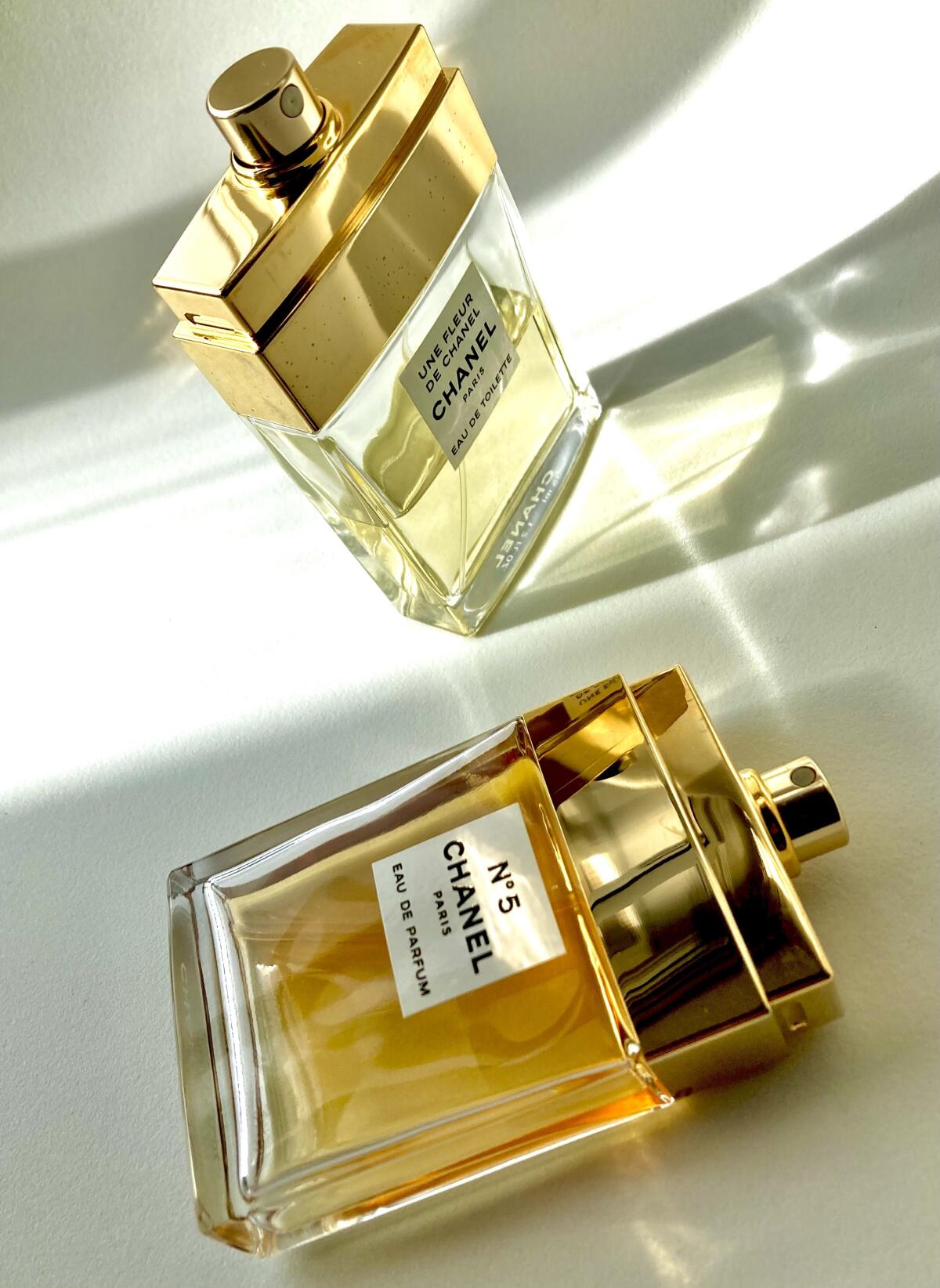 تصویر عطر اون فلر دو شانل شنل