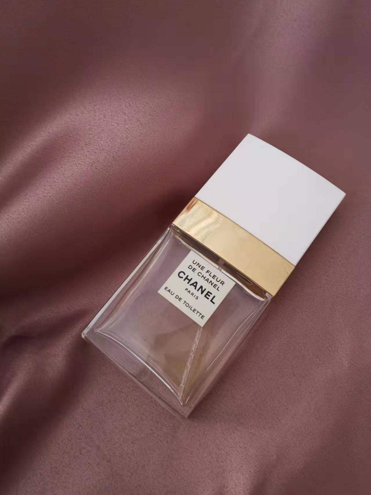تصویر عطر اون فلر دو شانل شنل