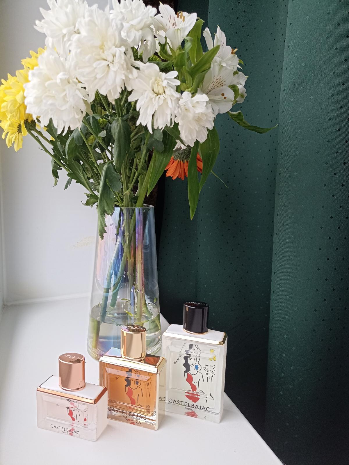 تصویر عطر بیوتیفول دی اینتنس کاستلباجاک
