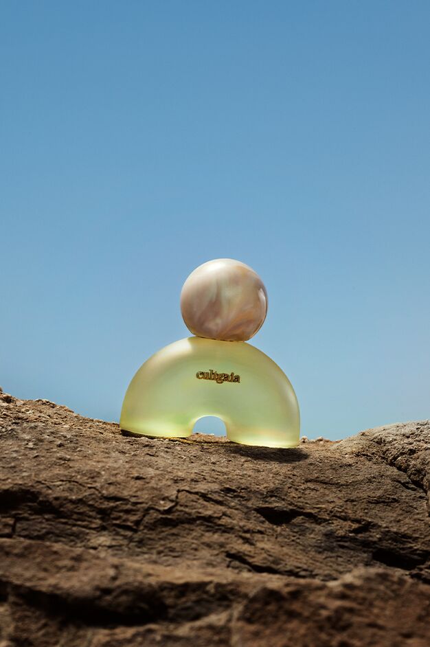 تصویر عطر نور کالت گایا