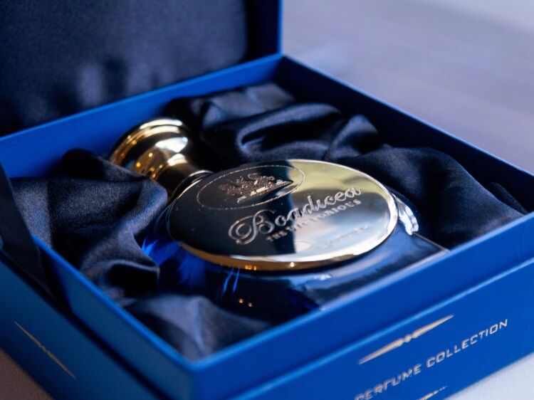 تصویر عطر ونکوئیش بودیسیا د ویکتوریوس