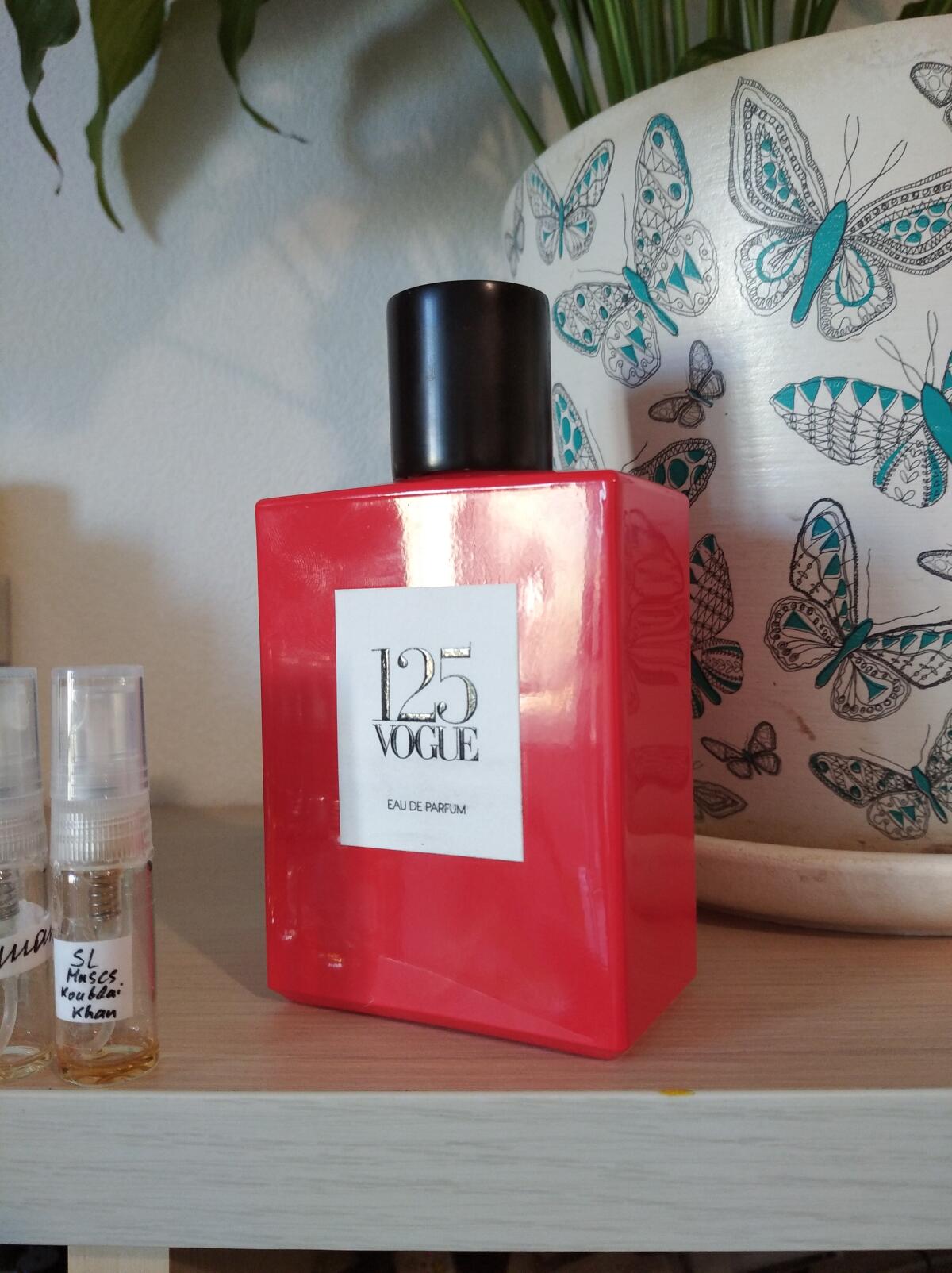 تصویر عطر ووگ ۱۲۵ کوم د گرسون