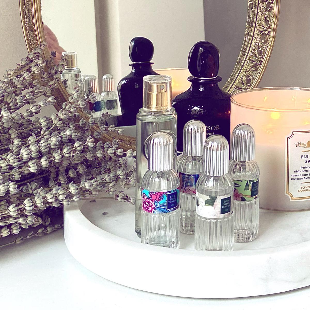 تصویر عطر وایت تی ایوب صبری تونجر