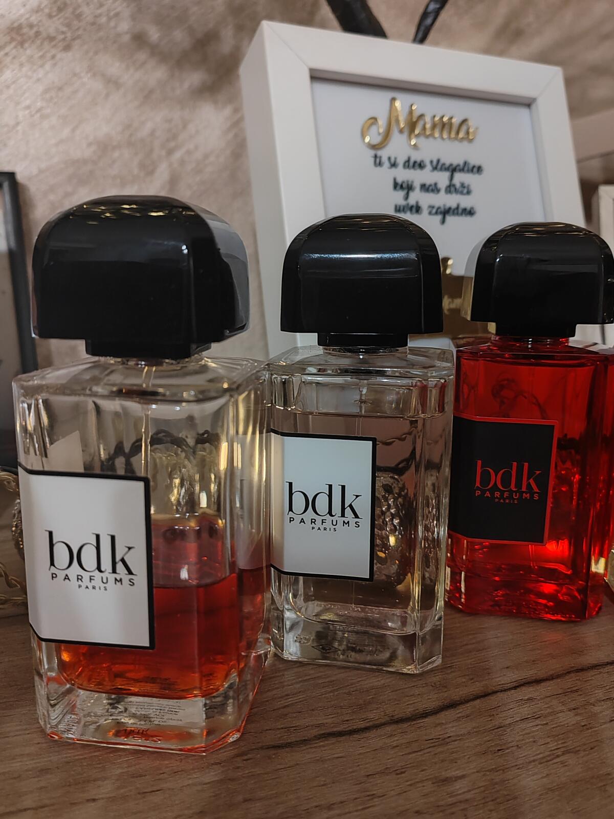 تصویر عطر سه صد و دوازده سن اونوره بی‌دی‌کی پرفیومز