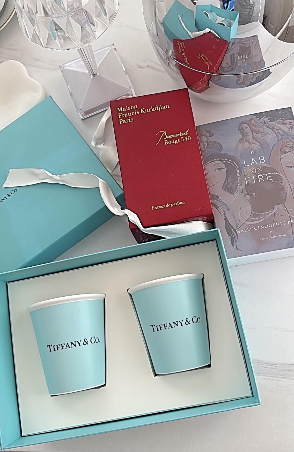 تصویر عطر هالوسینوژنیک پرل اِ لب آن فایر