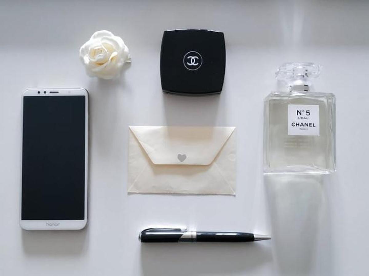 تصویر عطر شنل نامبر فایو لئو ادو تویلت ۱۰۰ث انیورسری – اسک فور د مون لیمیتد ادیشن