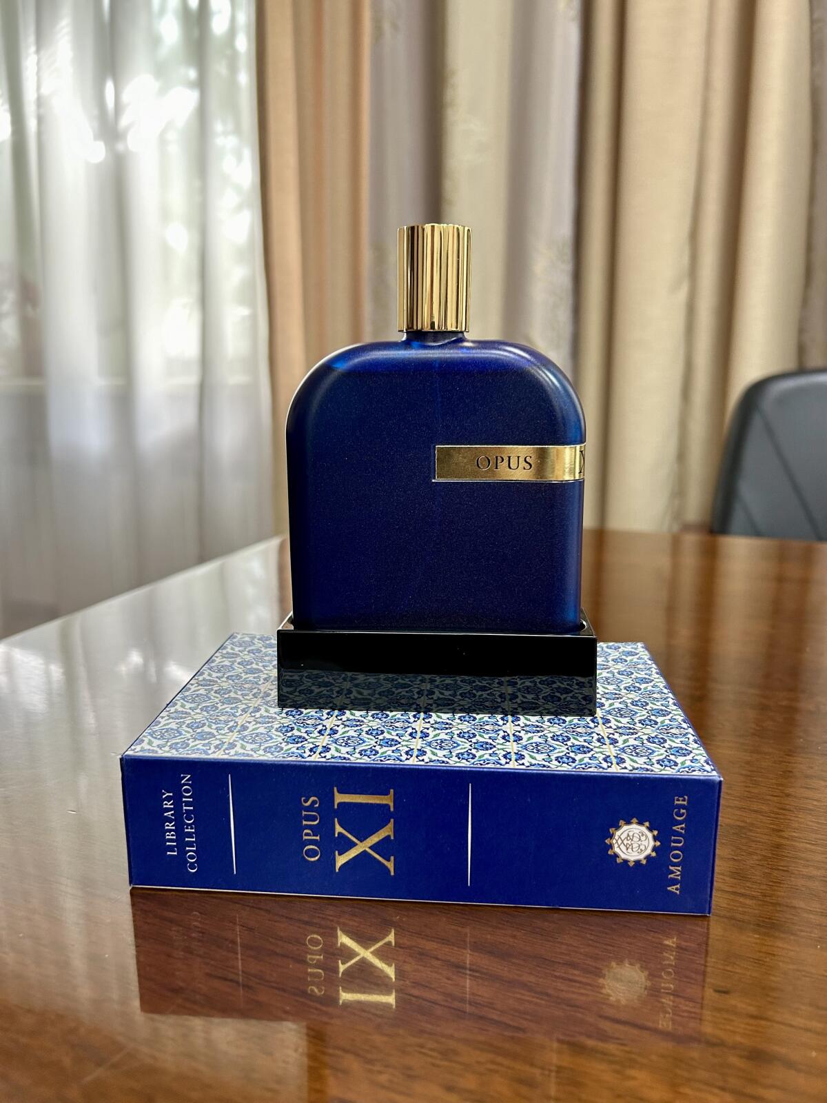 تصویر عطر دی لایبرری کالکشن اوپوس یازده آمواژ