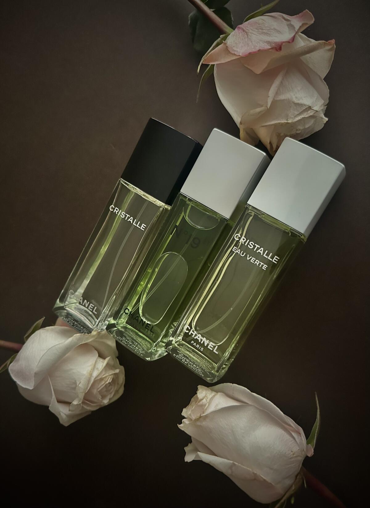 تصویر عطر کریستال او ورت او دو پرفیوم شنل