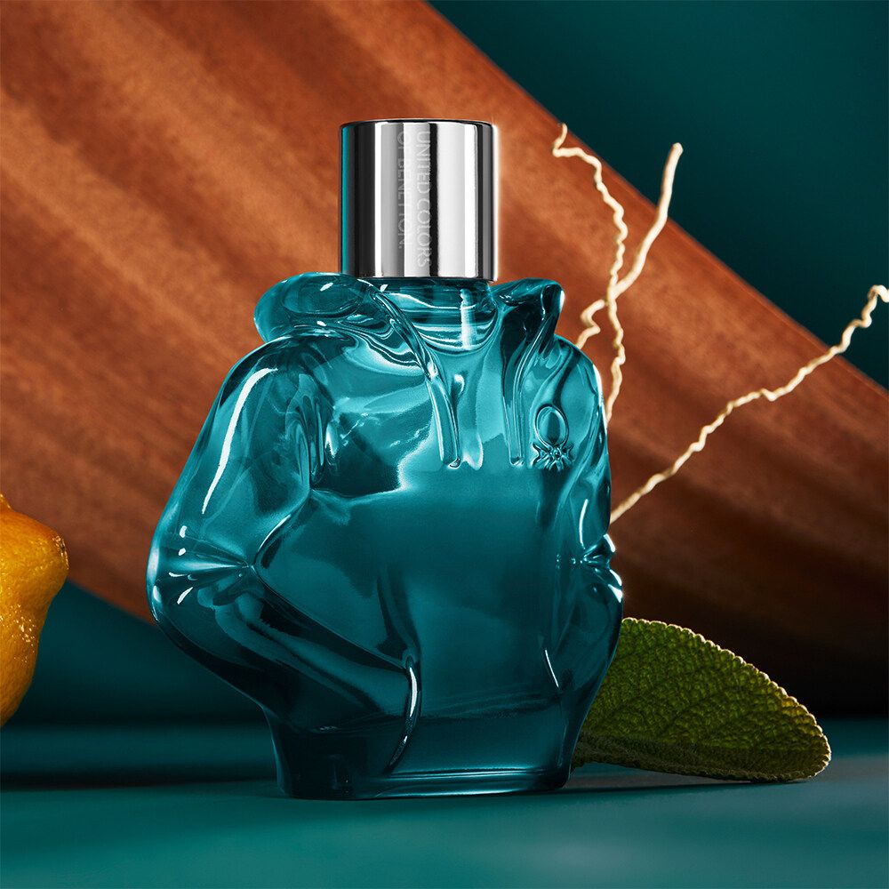 تصویر عطر وی آر ترایب کول بنتون