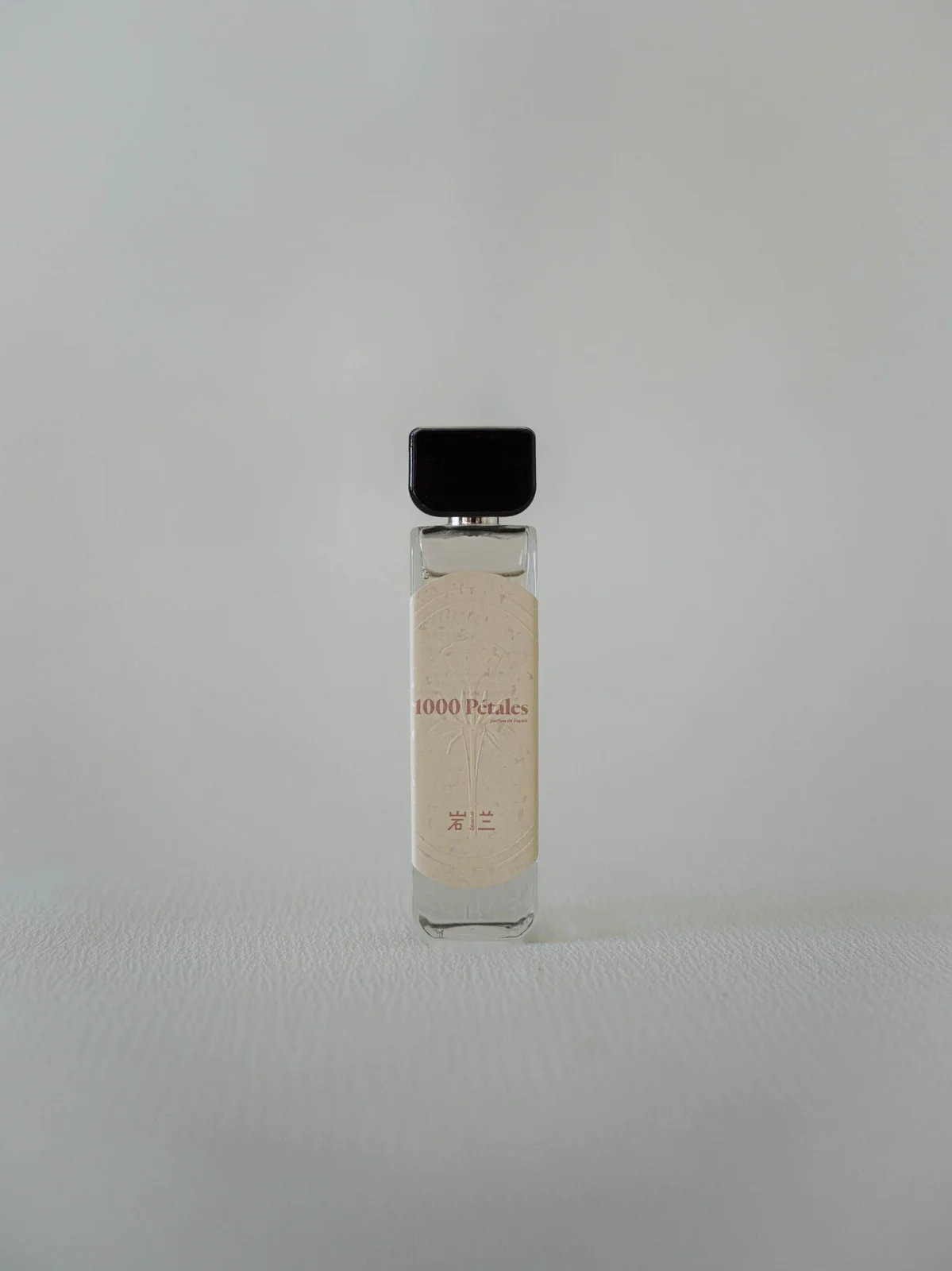 تصویر عطر هزار پتال لیچی پارفوم ان بروم آروماگ یان‌لان