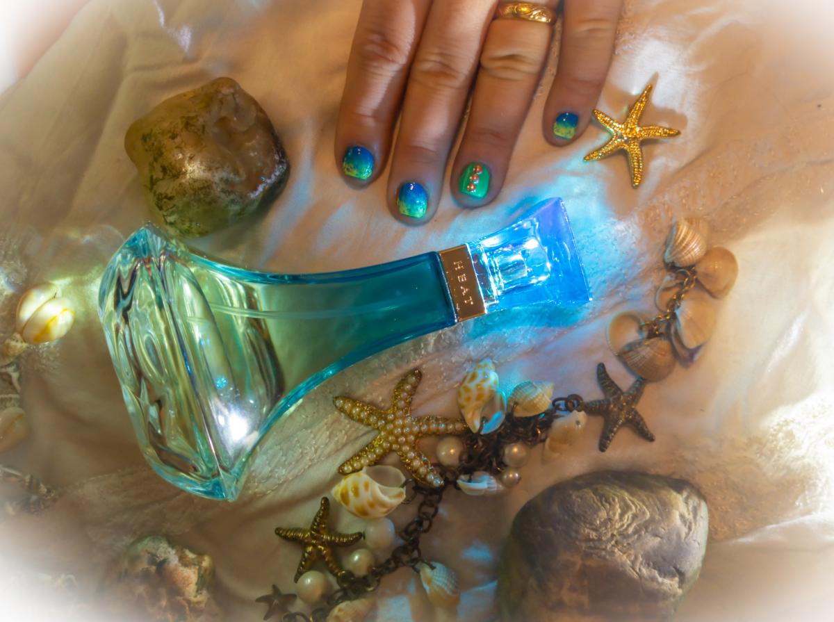 تصویر عطر بیانسه هیت د میز کارتر شو ورلد تور لیمیتد ادیشن