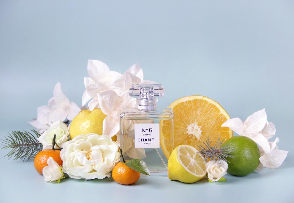 تصویر عطر شنل نامبر فایو لو