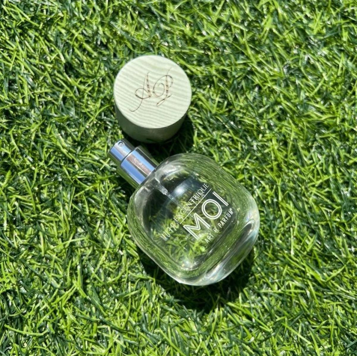 تصویر عطر اکسانتریک موآ آرت دو پرفیوم