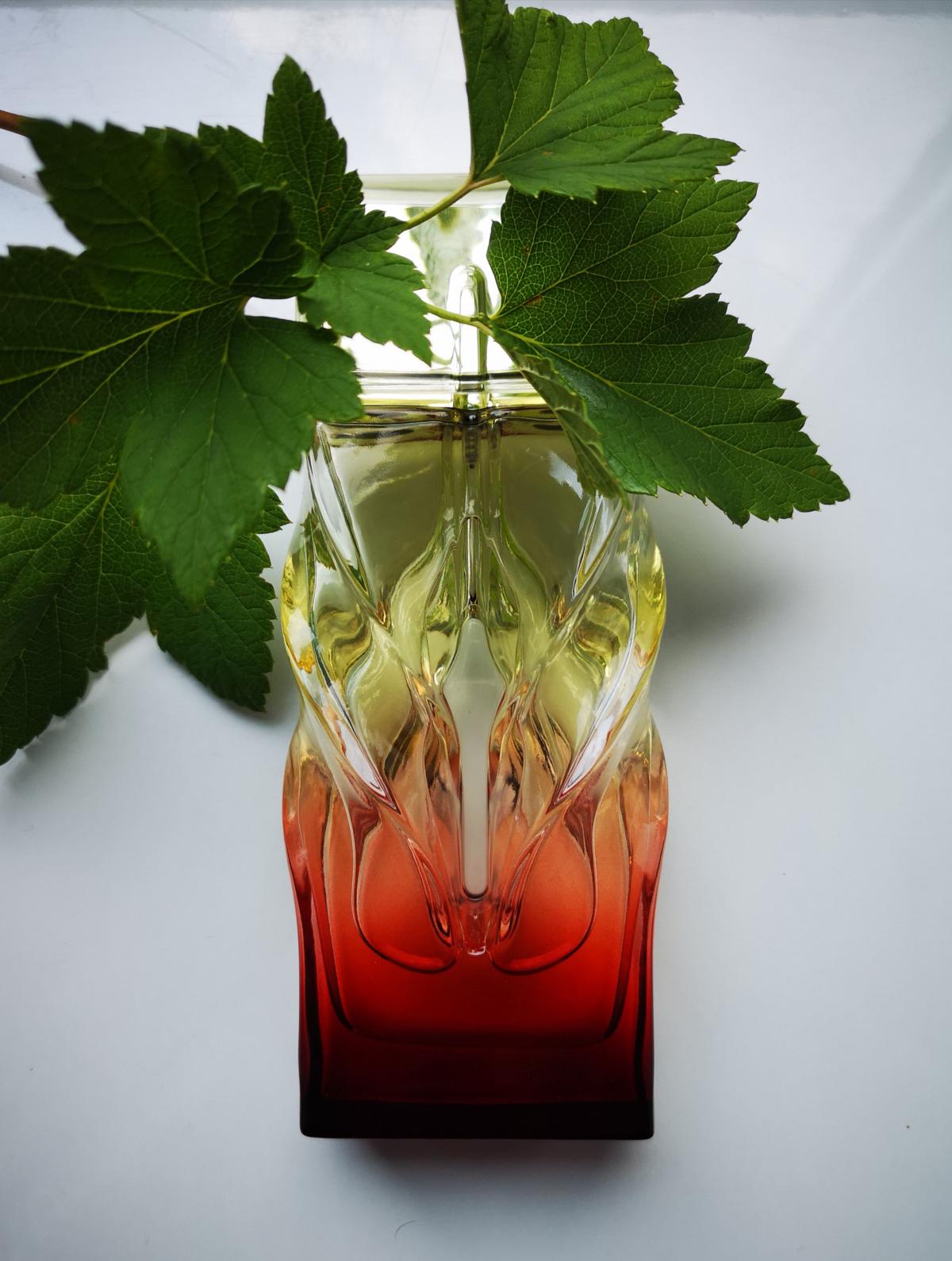 تصویر عطر تورناد بلوند کریستین لوبوتن