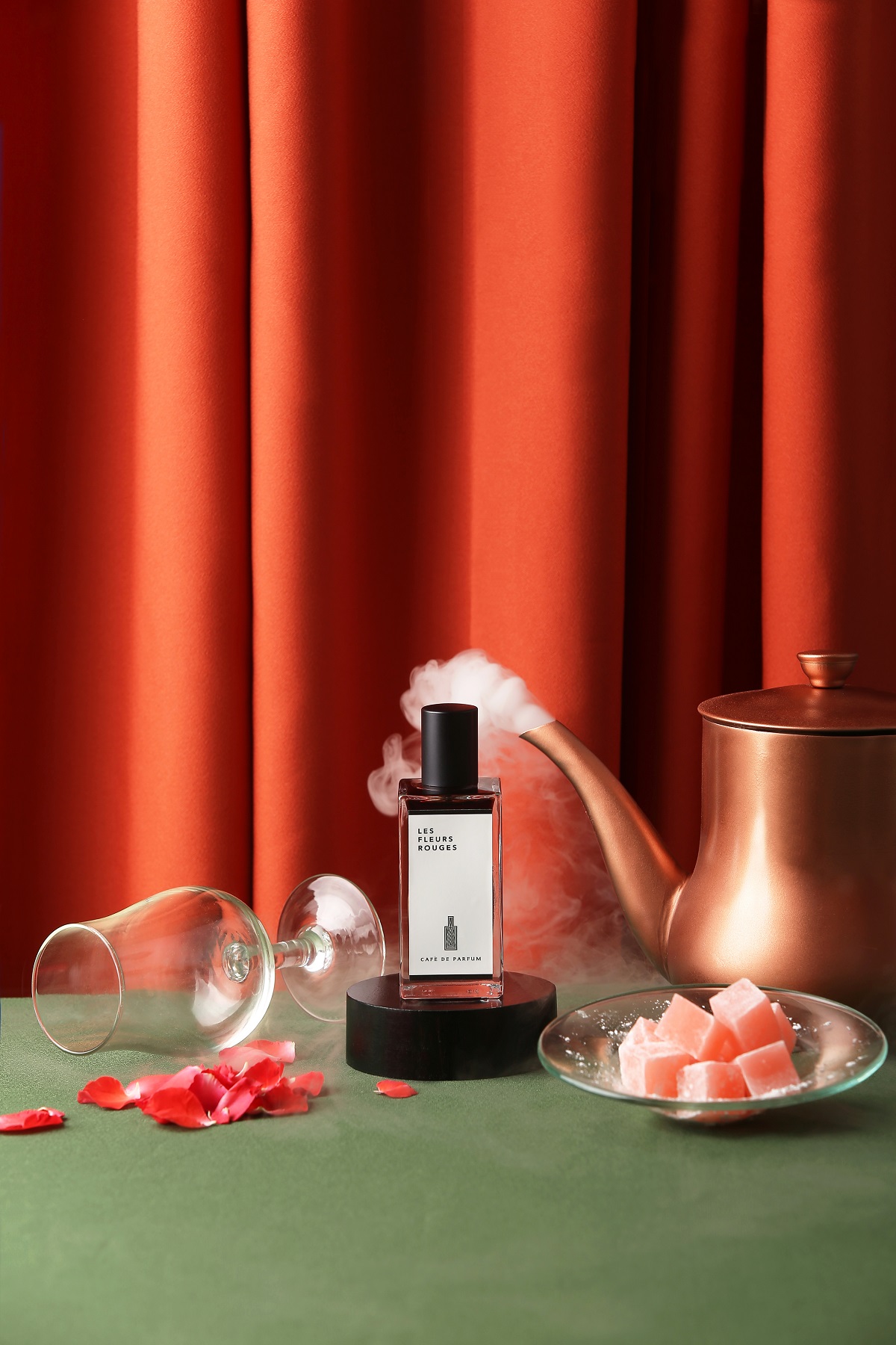 تصویر عطر له فلور روژ کافه دو پرفیوم
