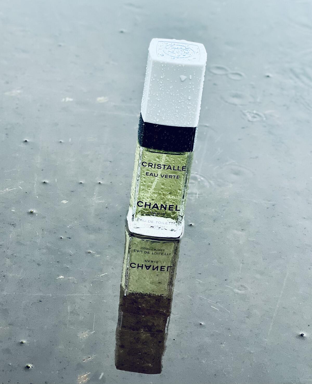 تصویر عطر کریستال او ورت شنل