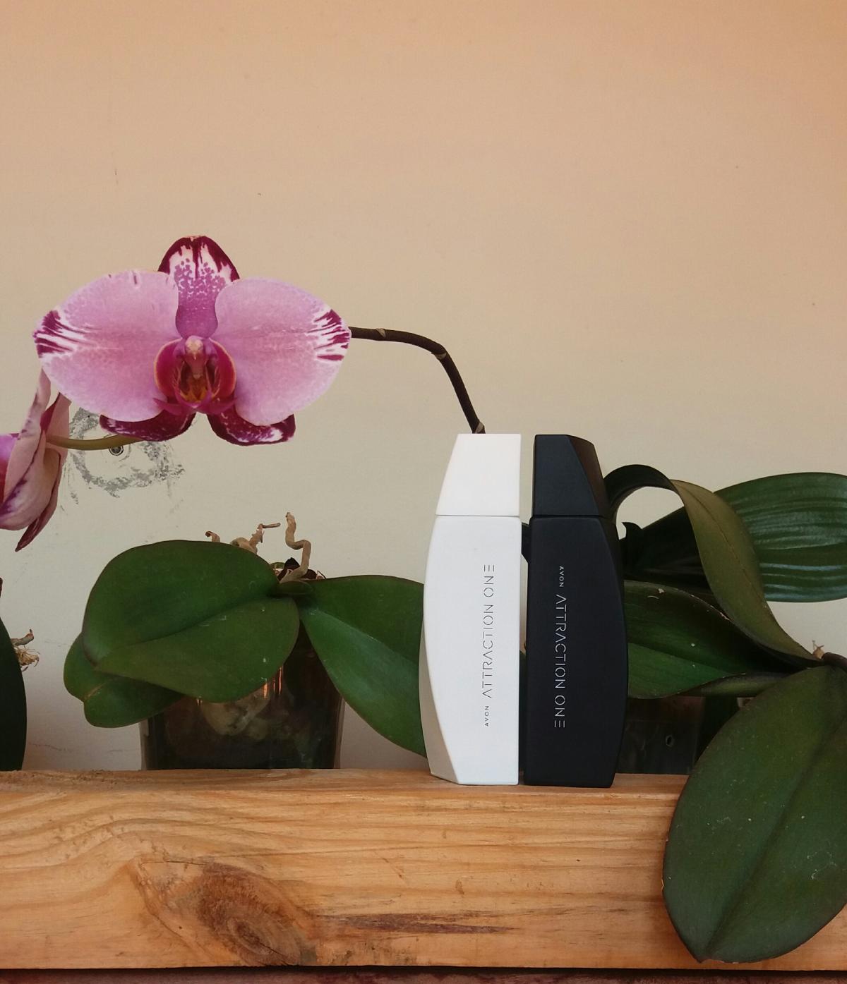 تصویر عطر اتکشن وان اینتنس ایون