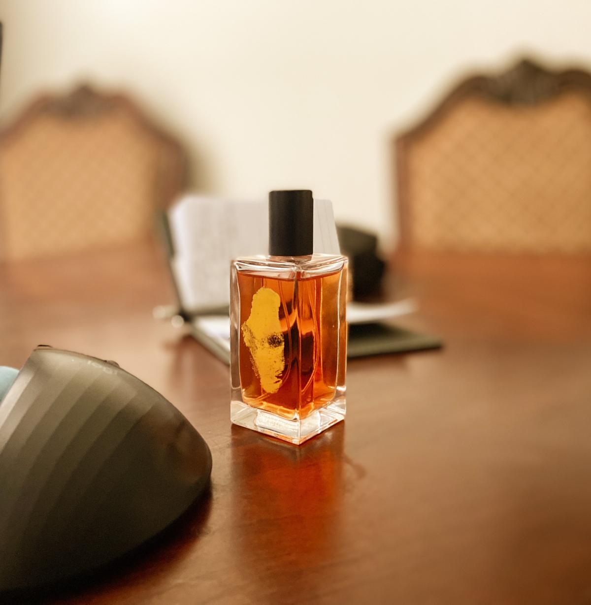 تصویر عطر بون کامینو کرونوتوپ