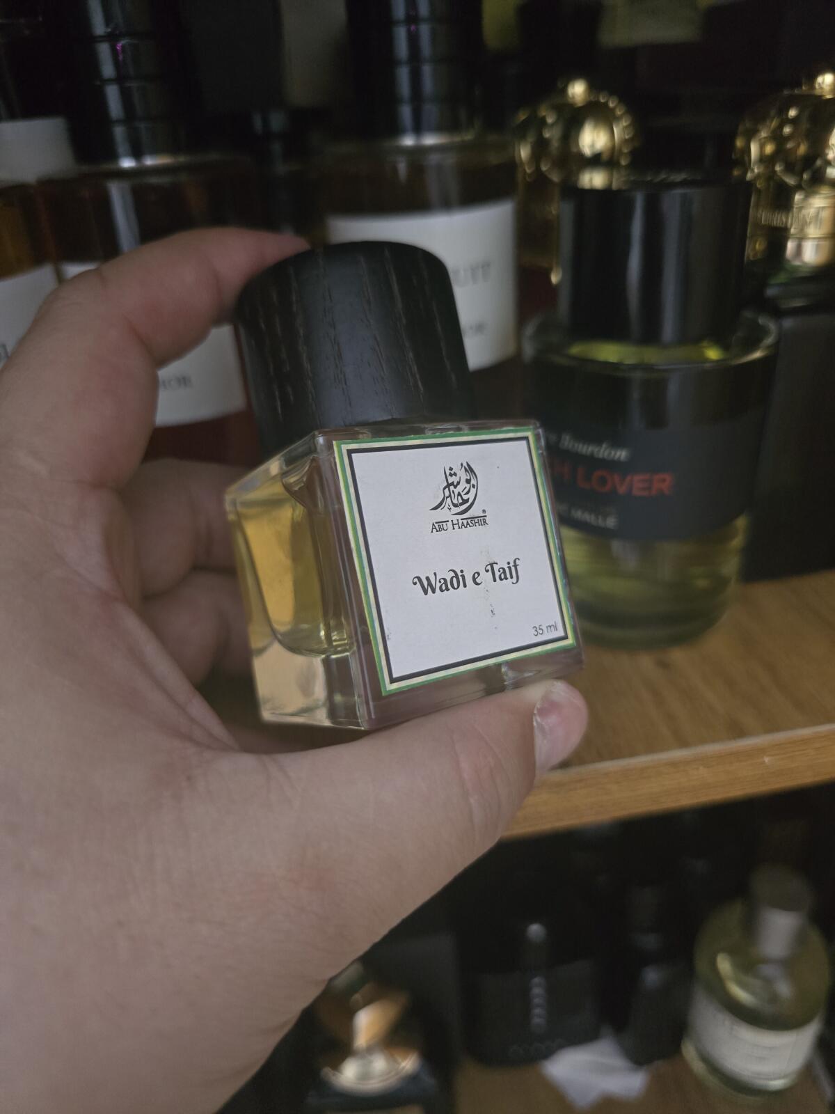 تصویر عطر وادی طائف ابو حاشر پرفیومز
