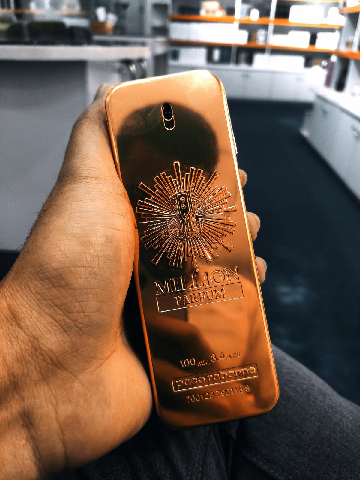 تصویر عطر یک میلیون پارفوم رابان