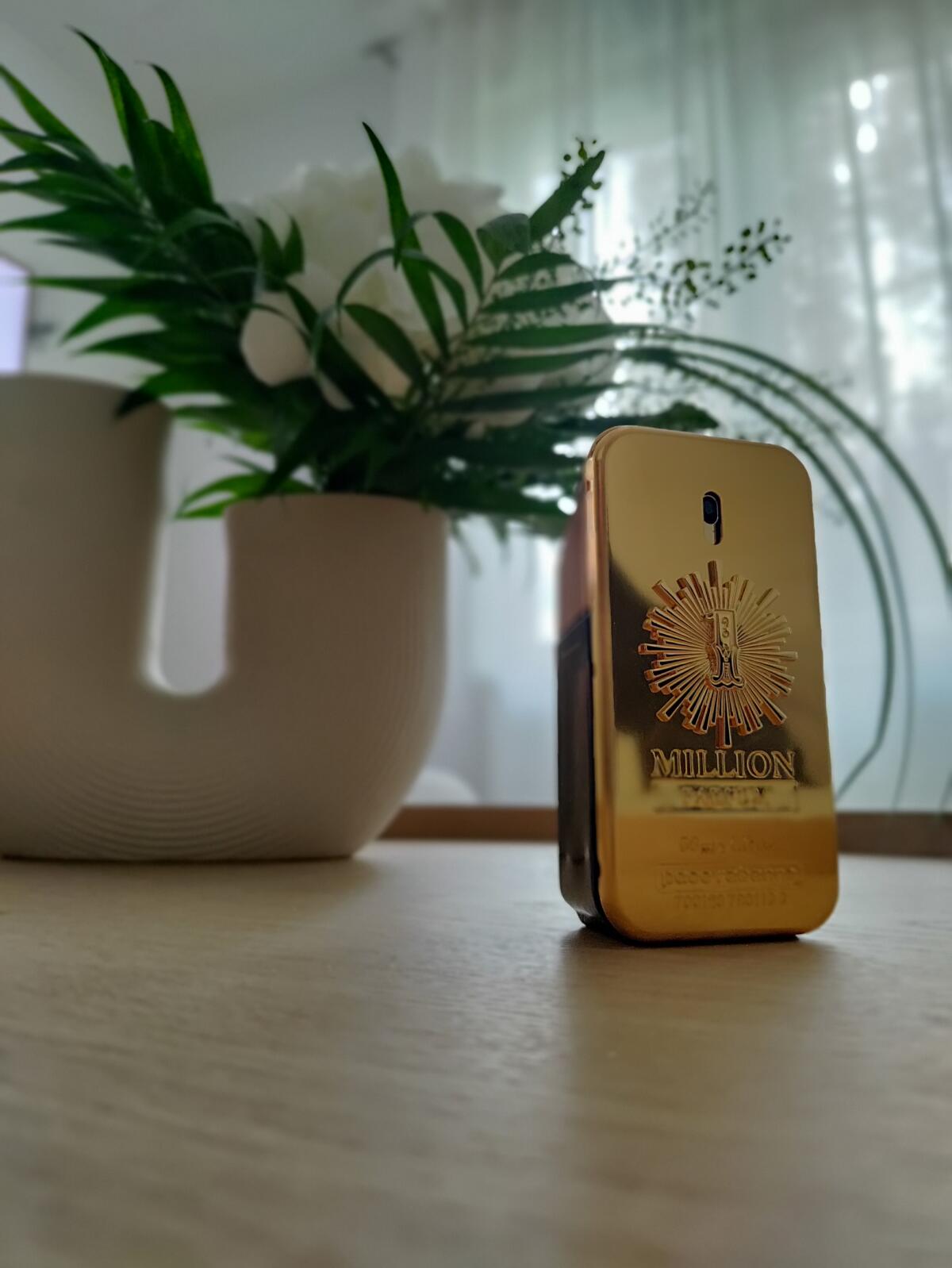 تصویر عطر یک میلیون پارفوم رابان