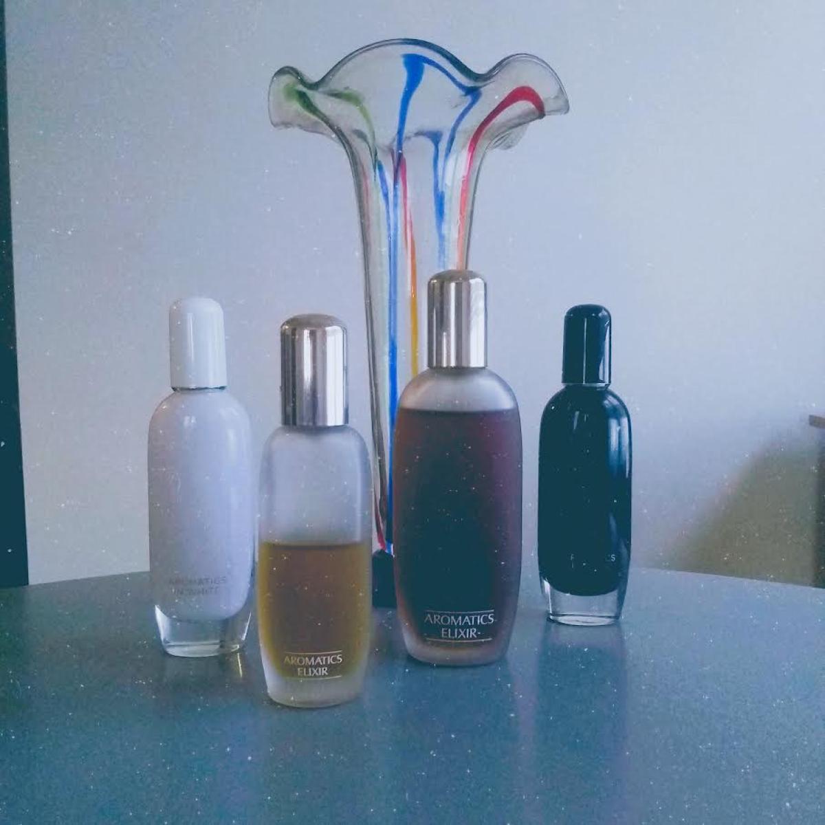 تصویر عطر اروماتیکس این بلک کلینیک