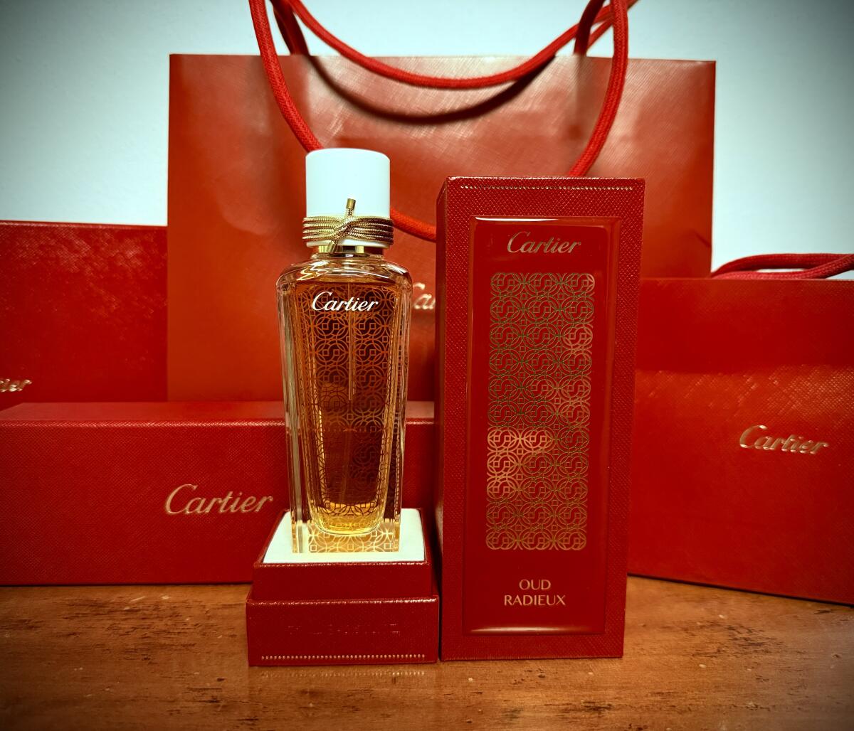 تصویر عطر اود رادیوس کارتیه