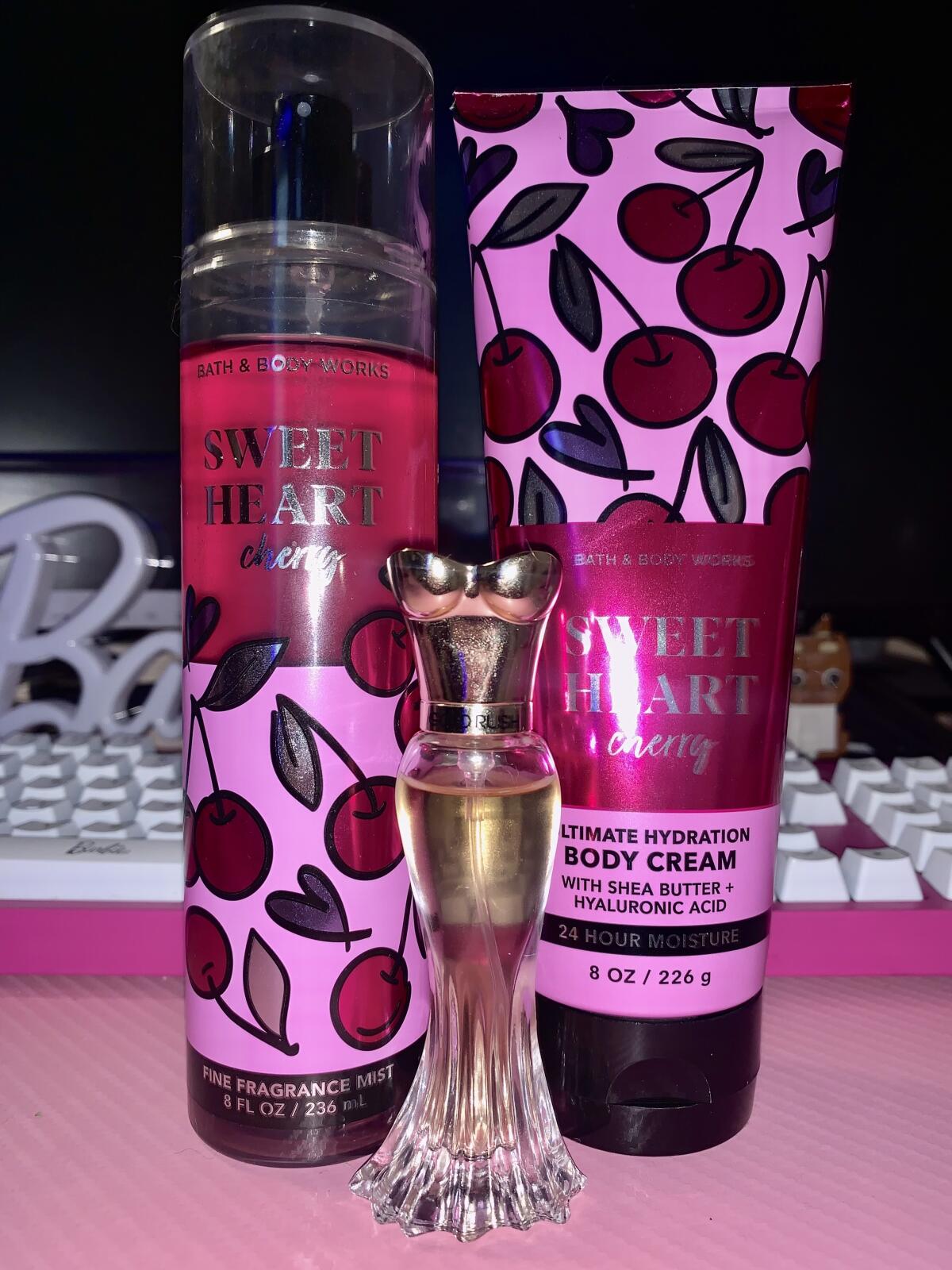 تصویر عطر سوییت‌هارت چری بث اند بادی ورکس