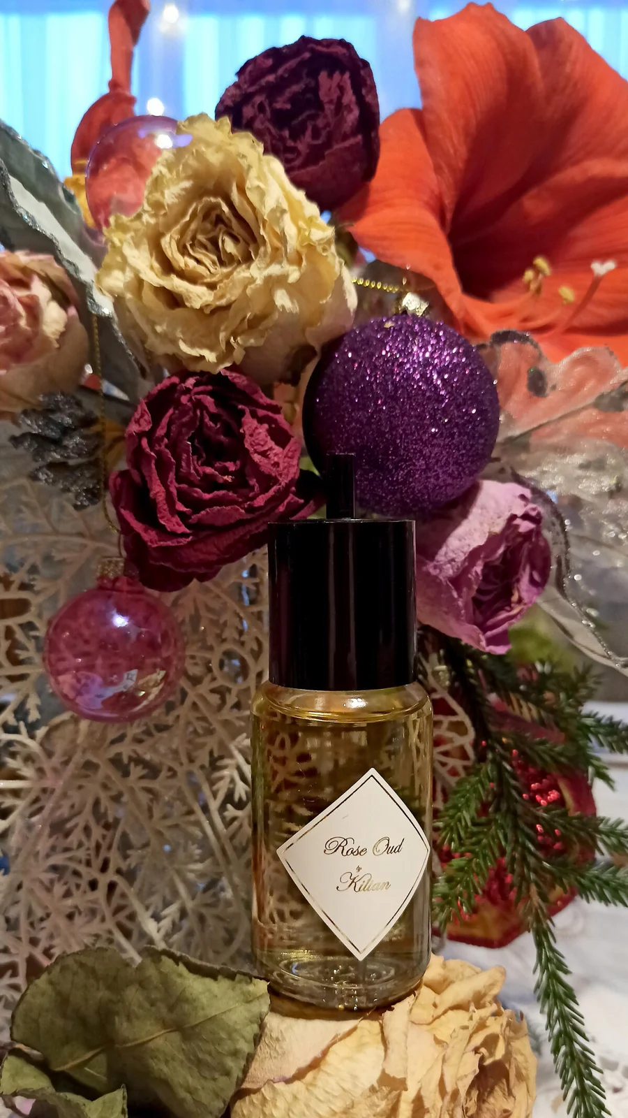 تصویر عطر رز عود بای کیلیان