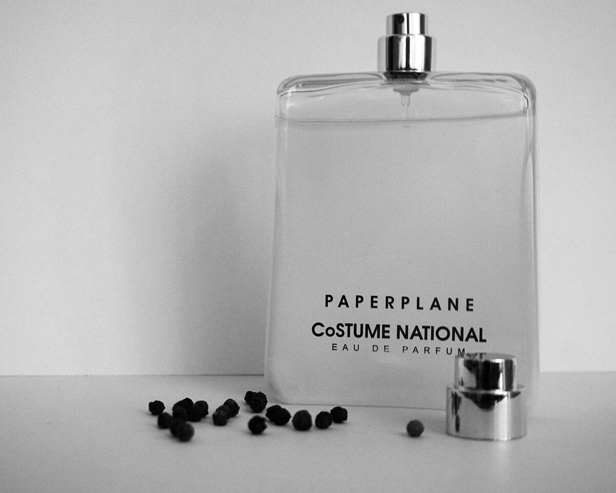 تصویر عطر پیپر پلین کاستوم نَشِنِل