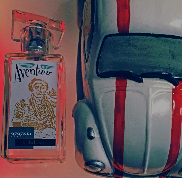 تصویر عطر نُه هزار و نهصد و نود و هفت کیلومتر کوبا لیبره آونتور