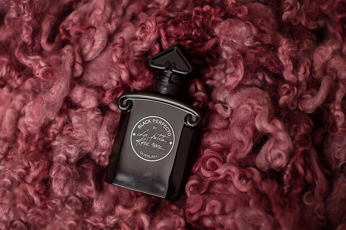 تصویر عطر بلک پرفکتو بای لا پتی رابه نوآر گرلن