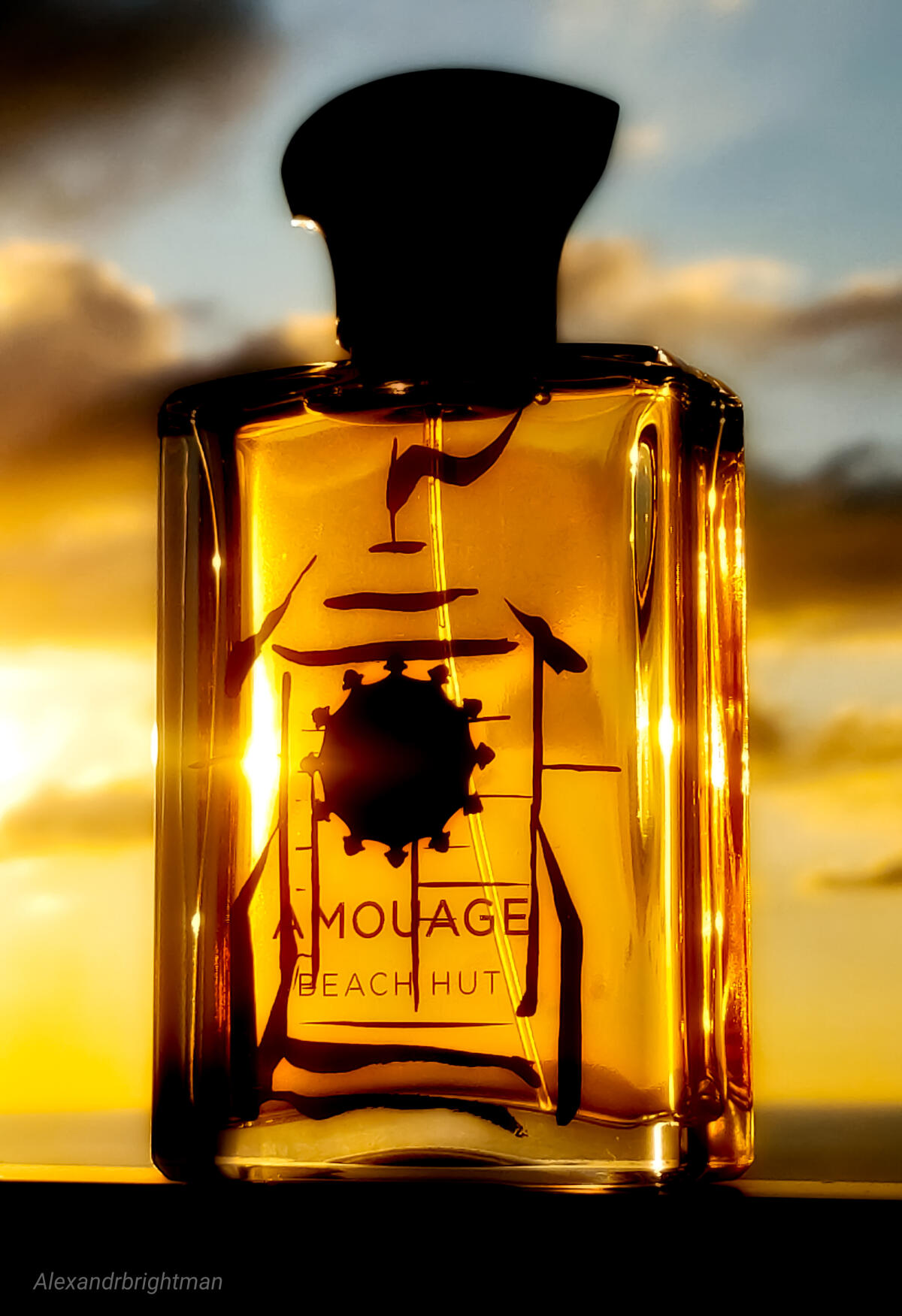 تصویر عطر بیچ هات من آمواژ